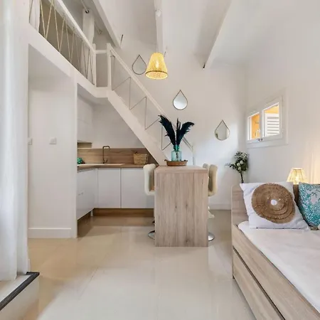 Pinede Apartment *